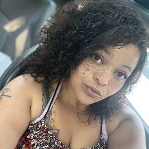 Meet your Posher, Hillary